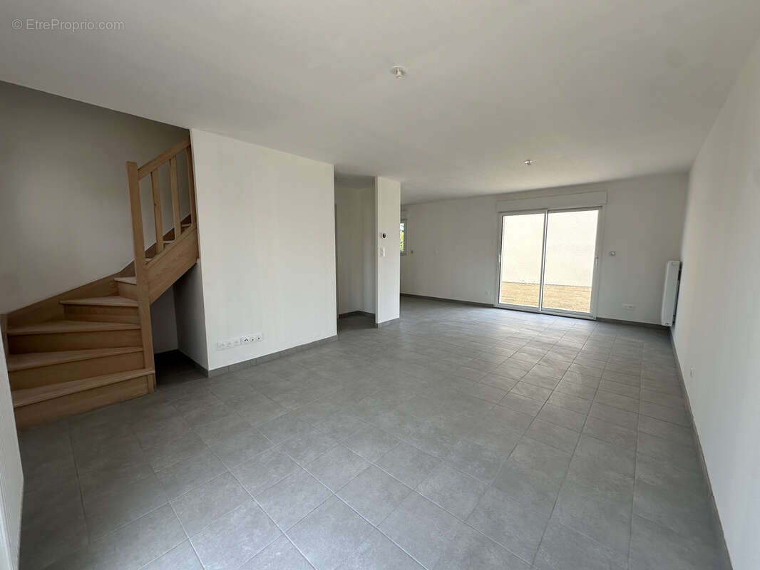 Maison neuve 3 chambres à 15 mn d'Houdan Accès rapide N12 et A13 - photo 2