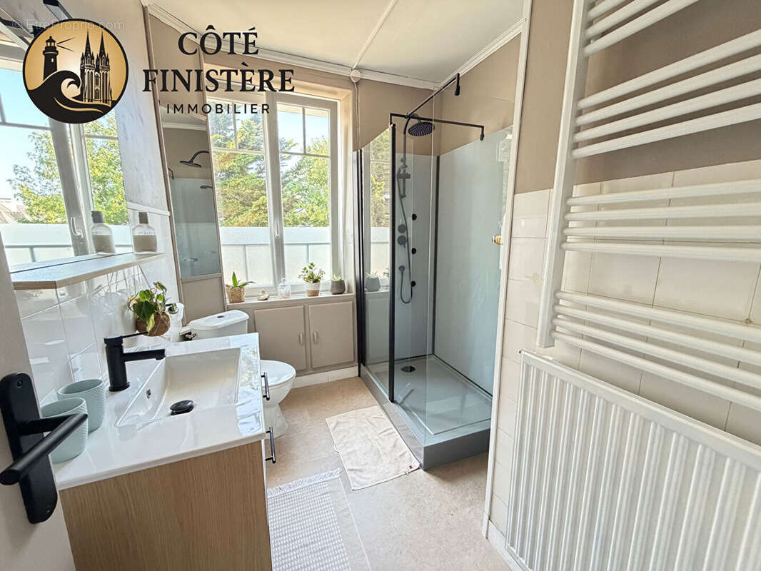 Une maison de caractère aux volumes exceptionnels au coeur de Treffiagat ! - photo 13