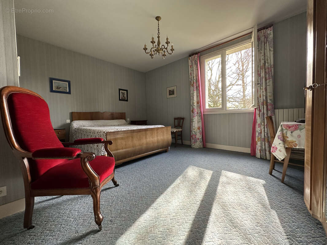 Maison à ARPAJON-SUR-CERE