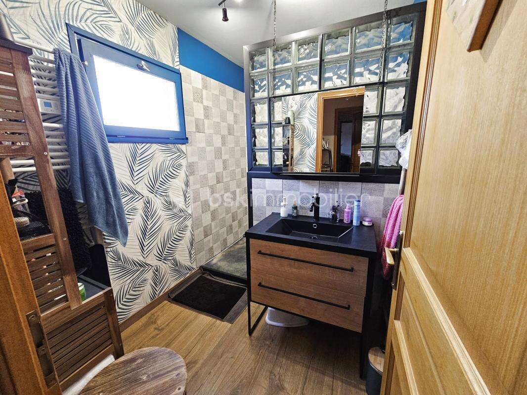 Rare - maison de ville hypercentre - le coteau - 3 chambres - dpe : d - photo 5