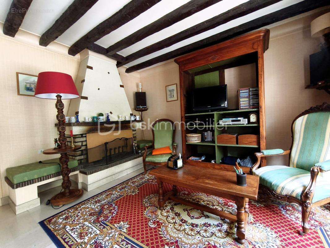 Maison familiale de 150 m² à rénover avec sous-sol complet - photo 7