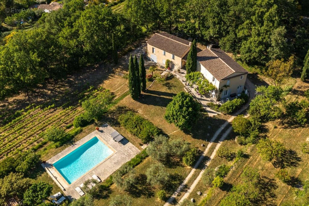 Maison à LE BARROUX