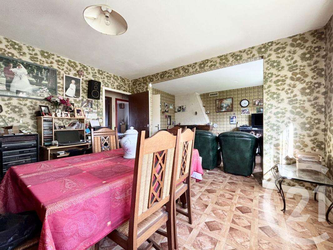 Maison à COGNAC-LA-FORET