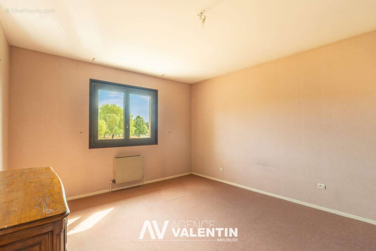 Maison 108 m² à Peltre  - photo 8