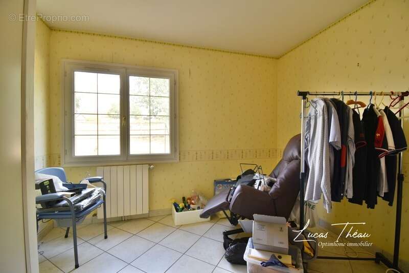 Maison familiale de 165 m² – 7 chambres – Terrain de 1 926 m² – Proche A13 - photo 17