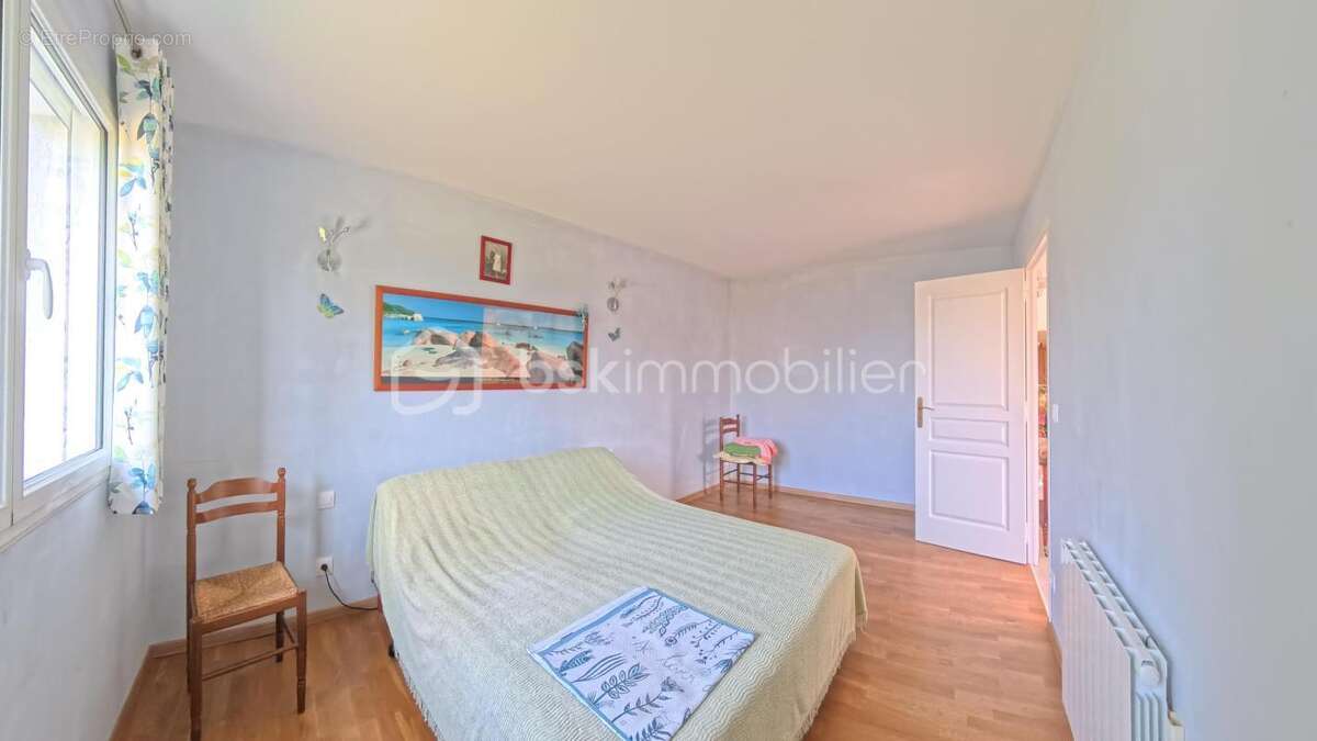 Maison à LE NEUBOURG