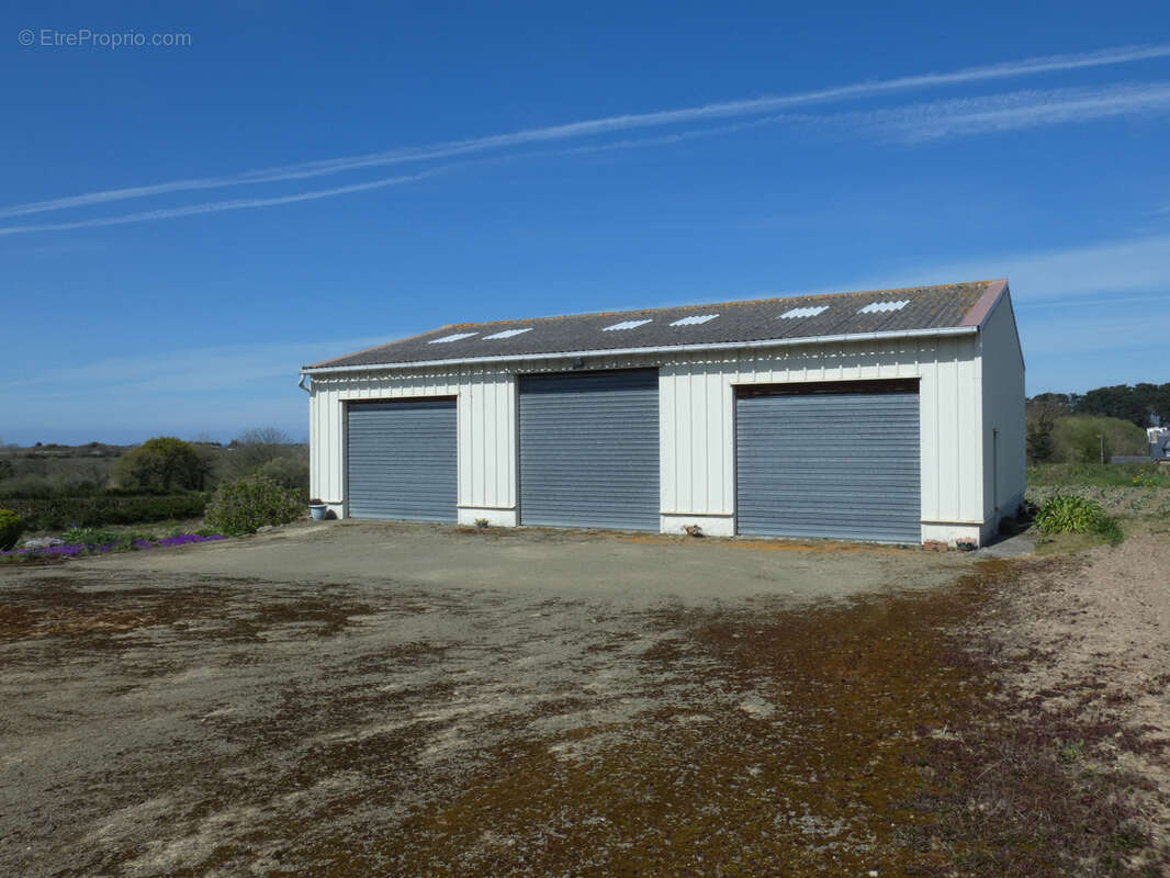 Maison à PLOUGRESCANT