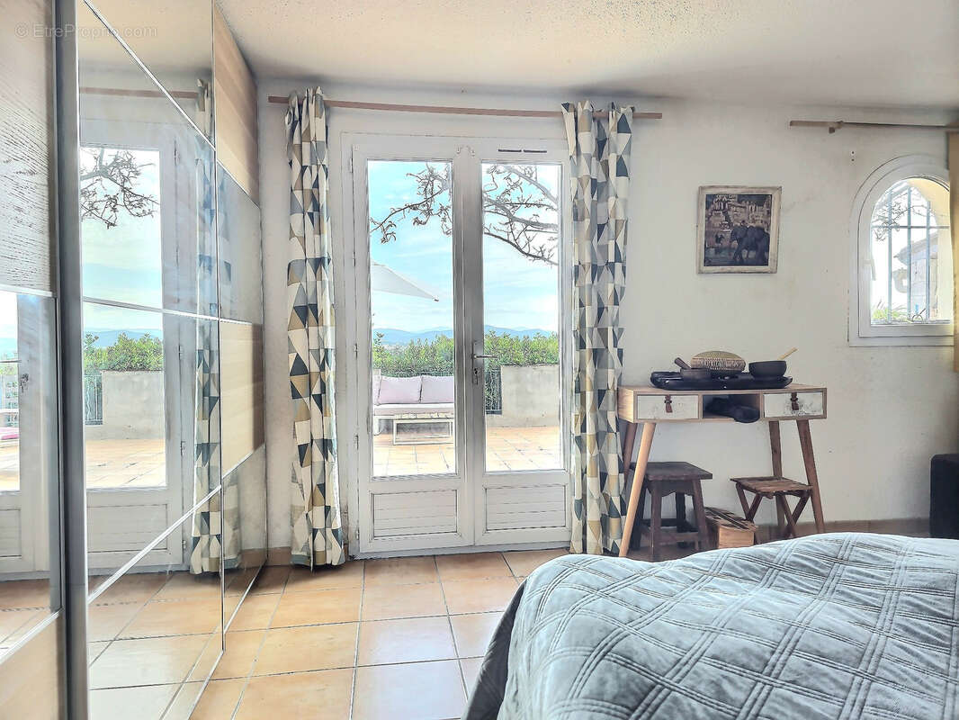 Maison à HYERES