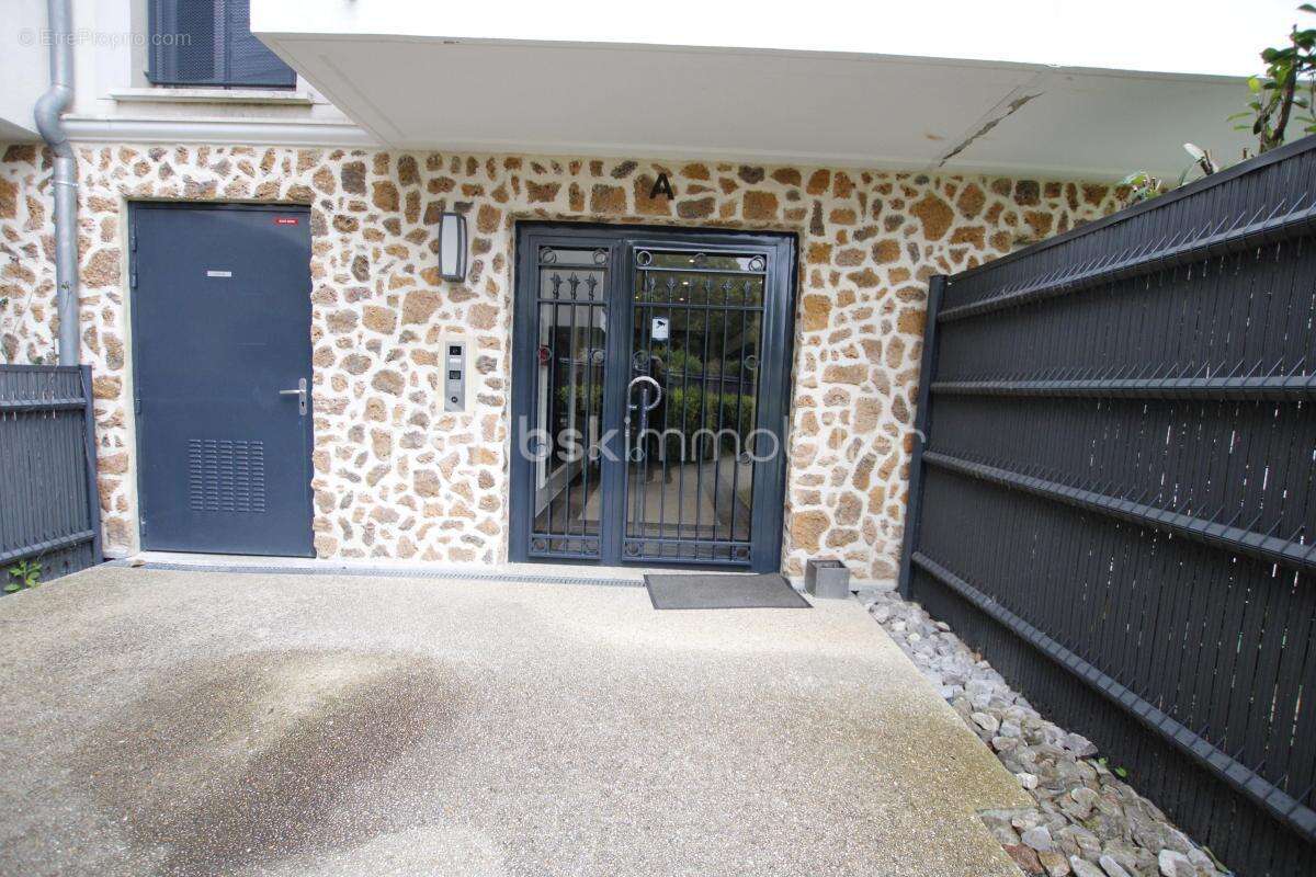 Appartement à MOISSY-CRAMAYEL