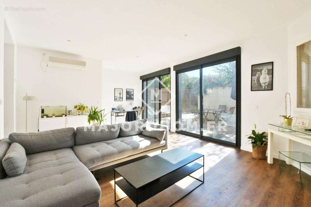 Appartement à MARSEILLE-9E