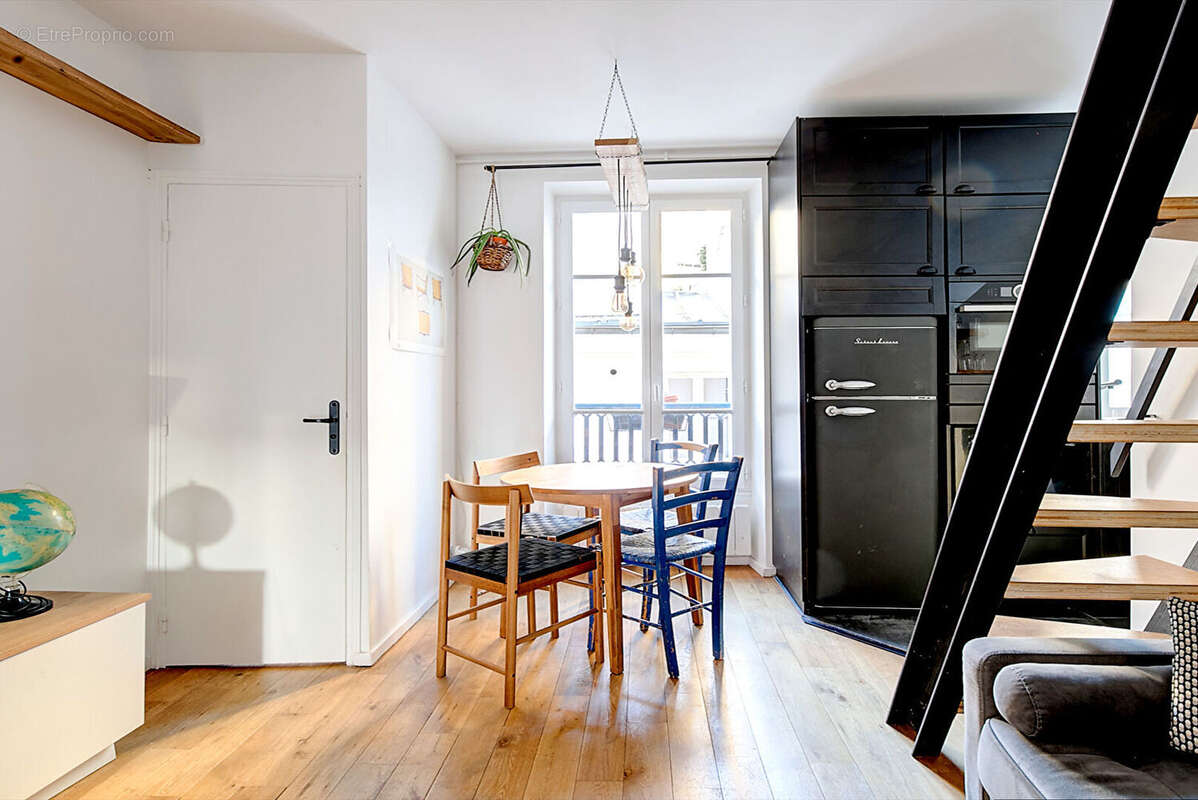 Appartement à PARIS-18E