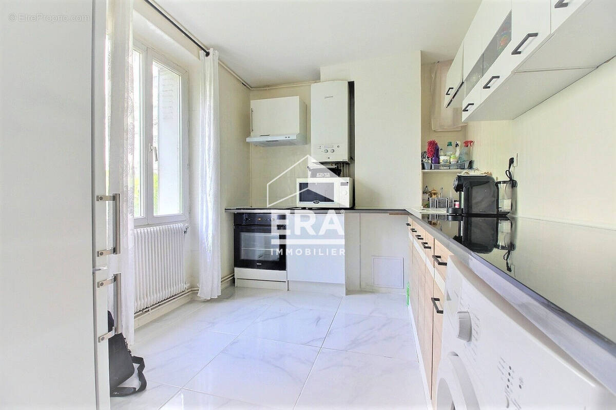 Appartement à L'ILE-SAINT-DENIS