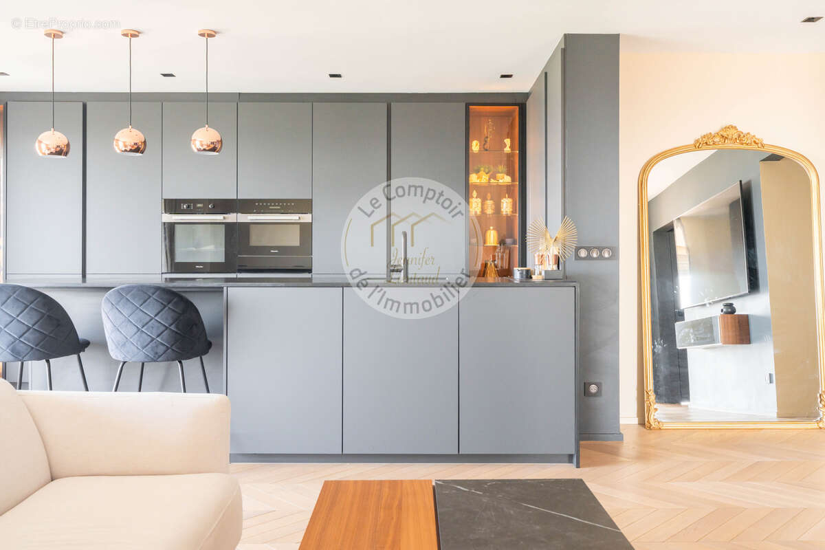 Appartement à MARSEILLE-9E