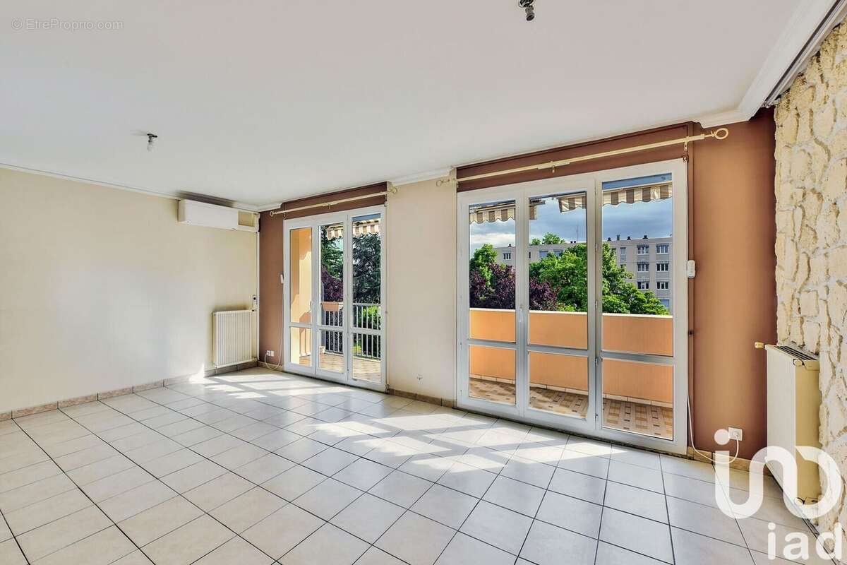 Photo 4 - Appartement à CRAPONNE