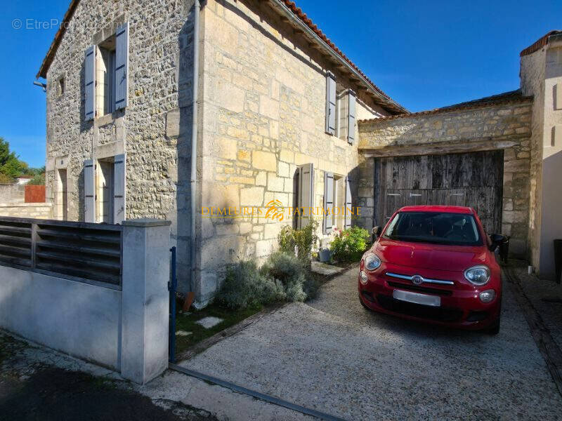 Maison à L&#039;ISLE-D&#039;ESPAGNAC