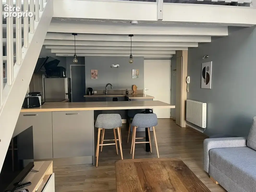 Magnifique T2 rénové vendu meublé et équipé - photo 2