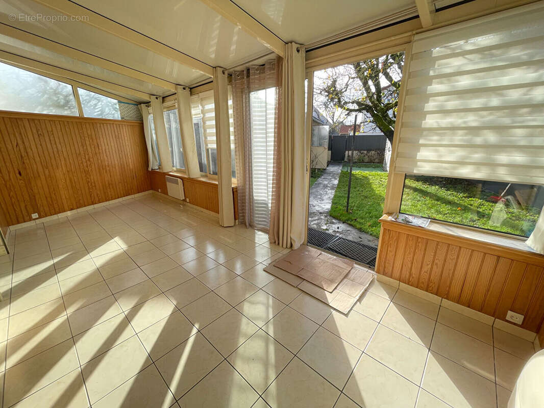 Maison à NANTEUIL-LES-MEAUX