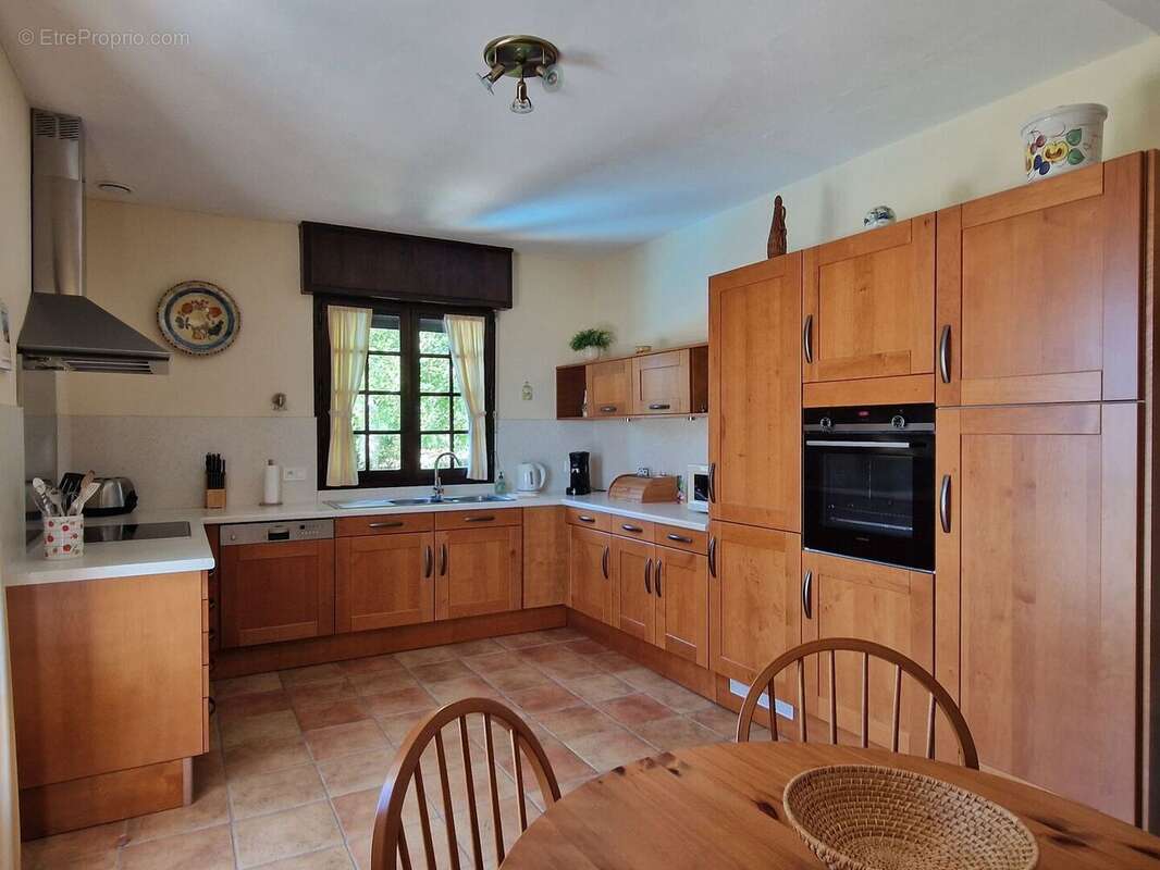 Perigordine avec piscine et magnifique vue sur la Vallée. - photo 15