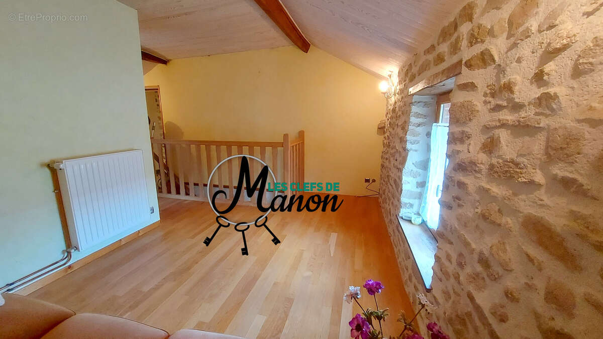 Maison à BESSINES-SUR-GARTEMPE