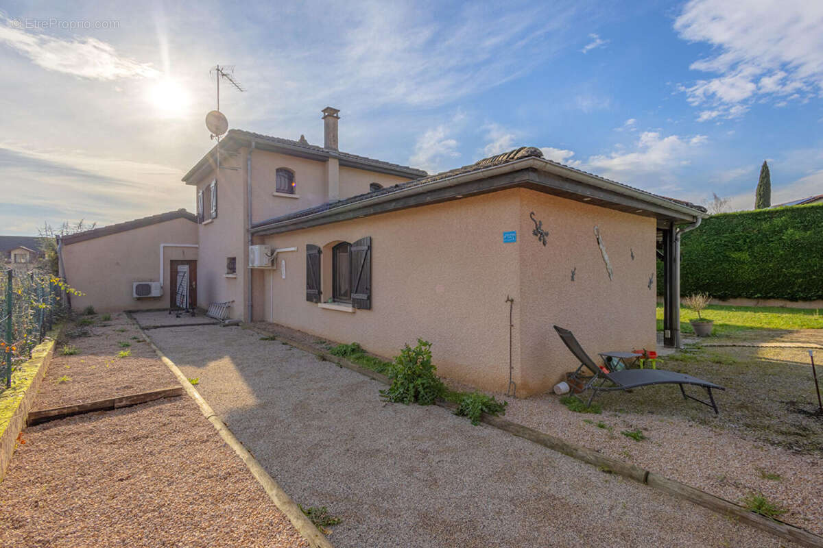 Maison à LA BOISSE