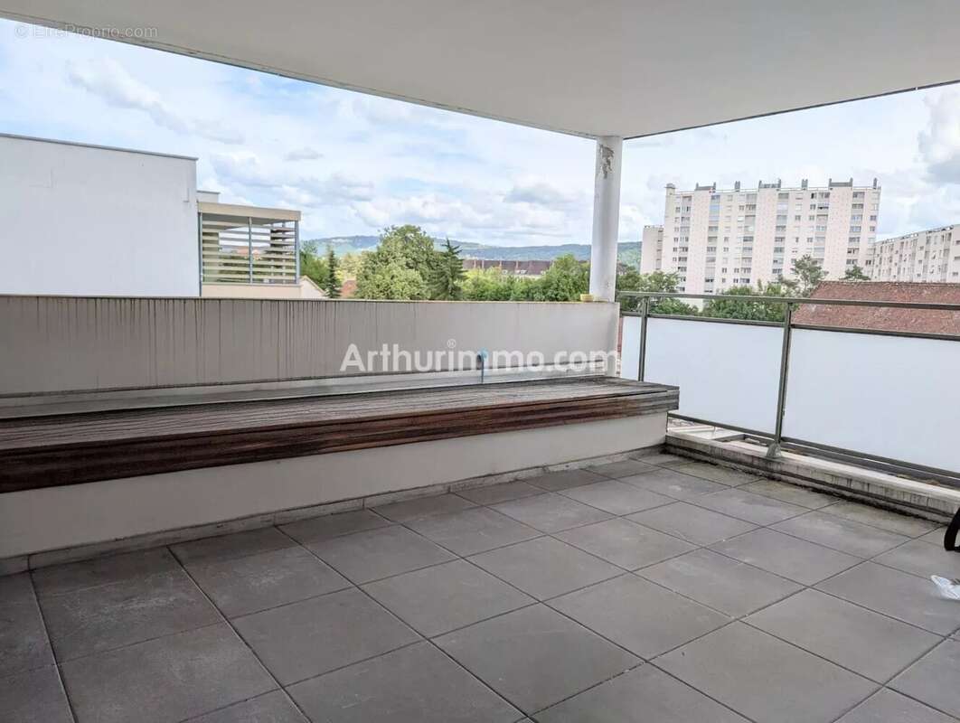Appartement  T 3, "Les Terrasses d'Hugo" rue Charles Weiss Besançon - photo 3