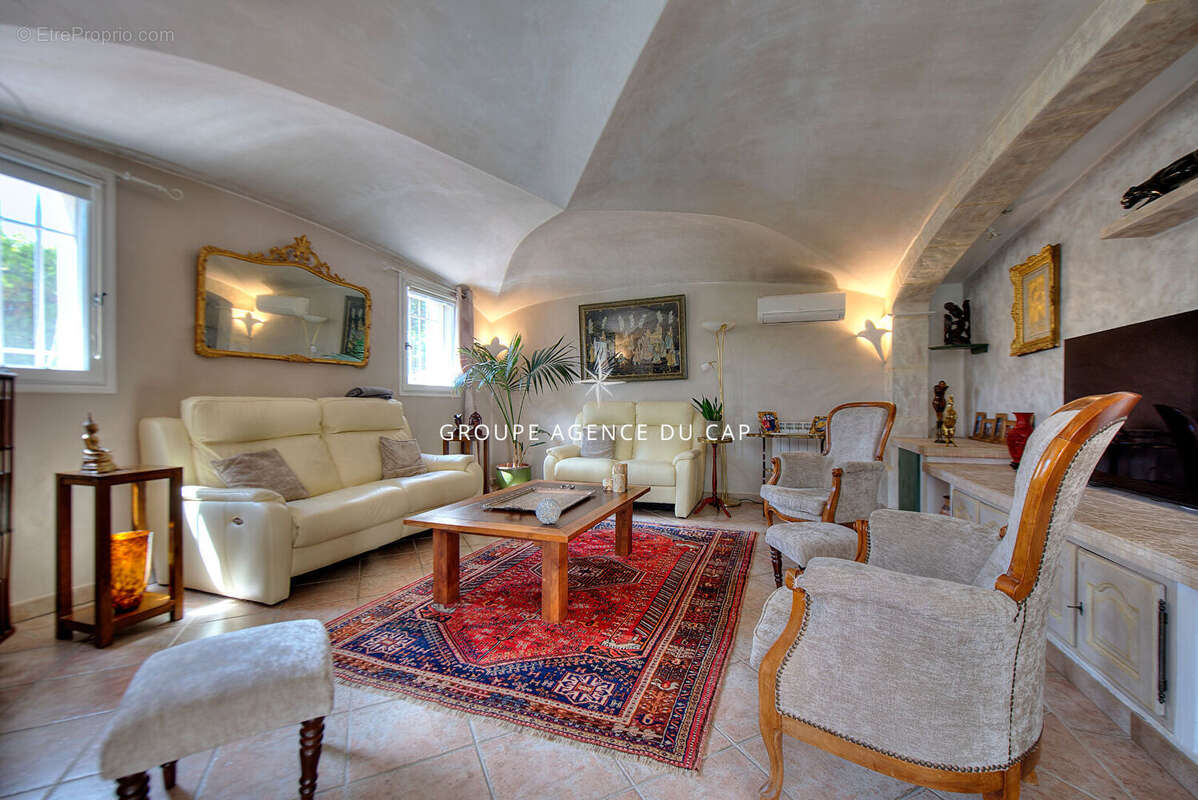 Maison à SAINT-RAPHAEL