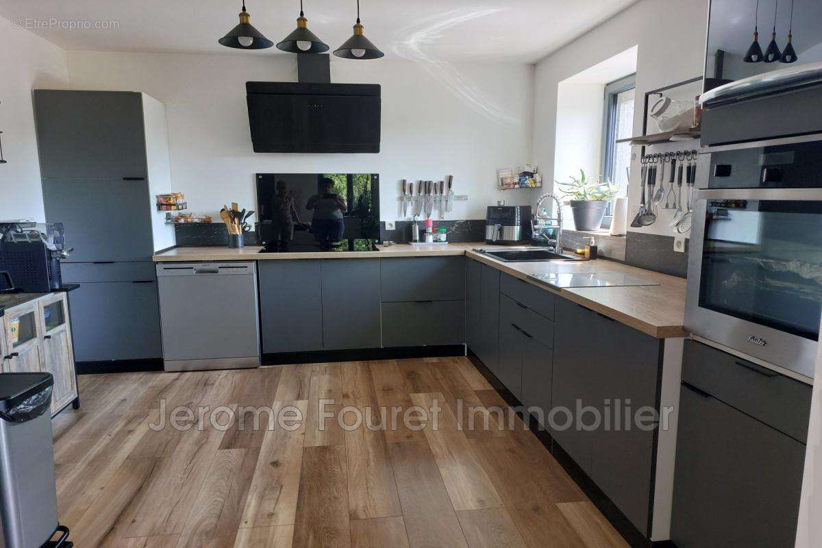 vente maison 6 Pièce(s) - photo 3