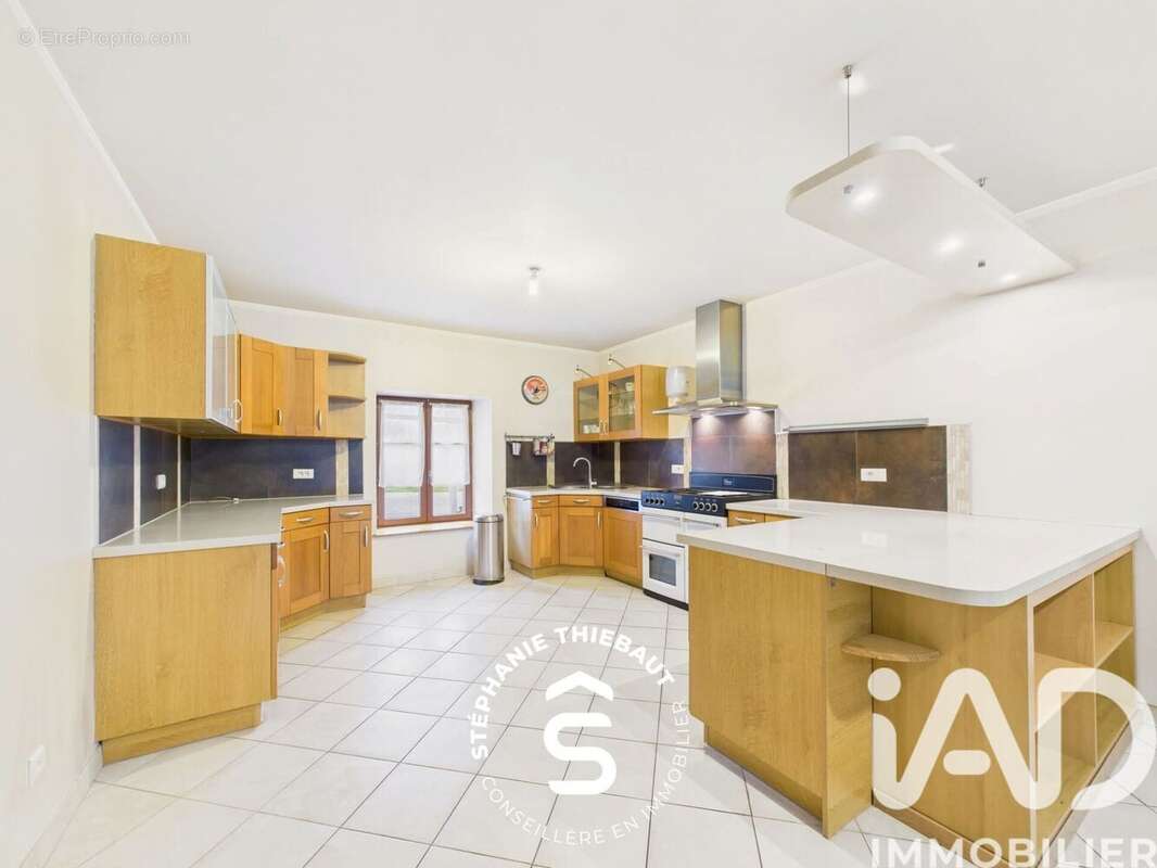 Photo 2 - Maison à AVRAINVILLE