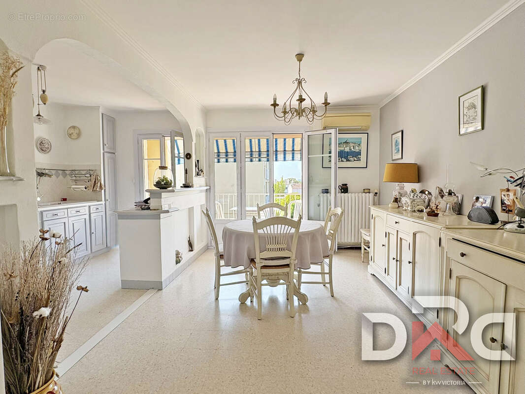 Appartement à CARQUEIRANNE