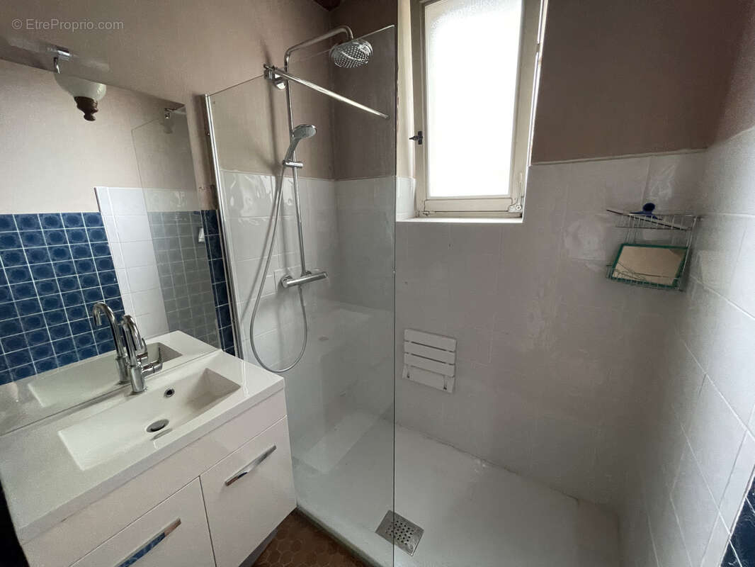 Maison en pierre mitoyenne Sainte-Sigolène - photo 17