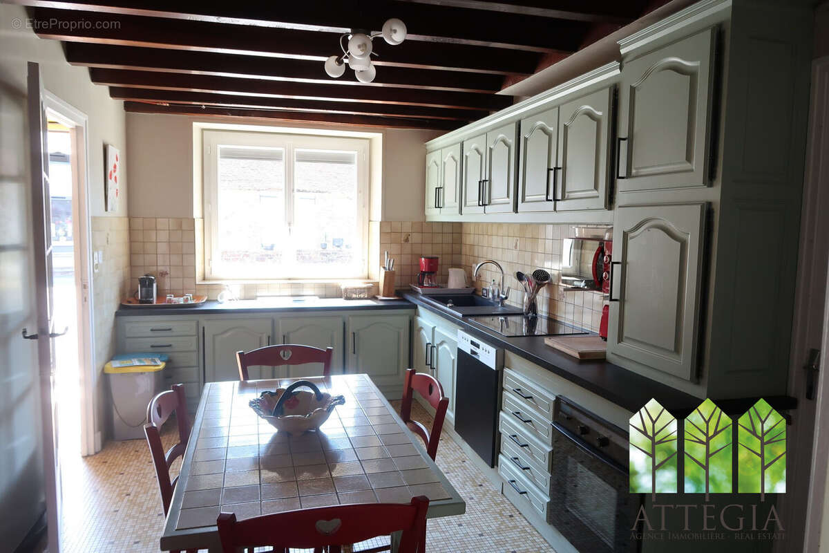 Maison à LE BOURG-D'HEM