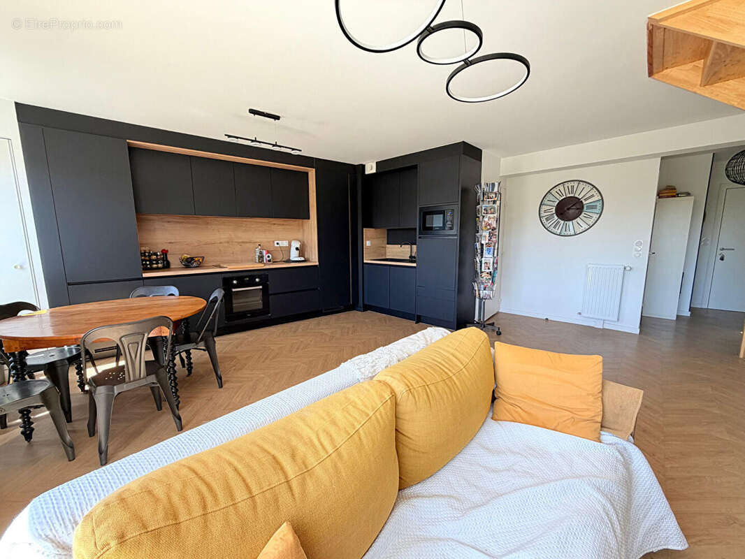 T3 duplex rue de nantes - photo 2