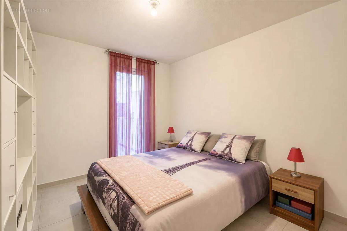 Appartement à LE CASTELLET
