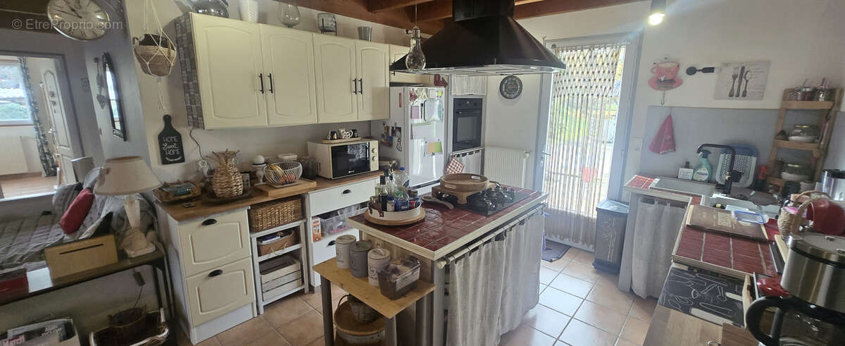 Maison à MONCEAUX-SUR-DORDOGNE