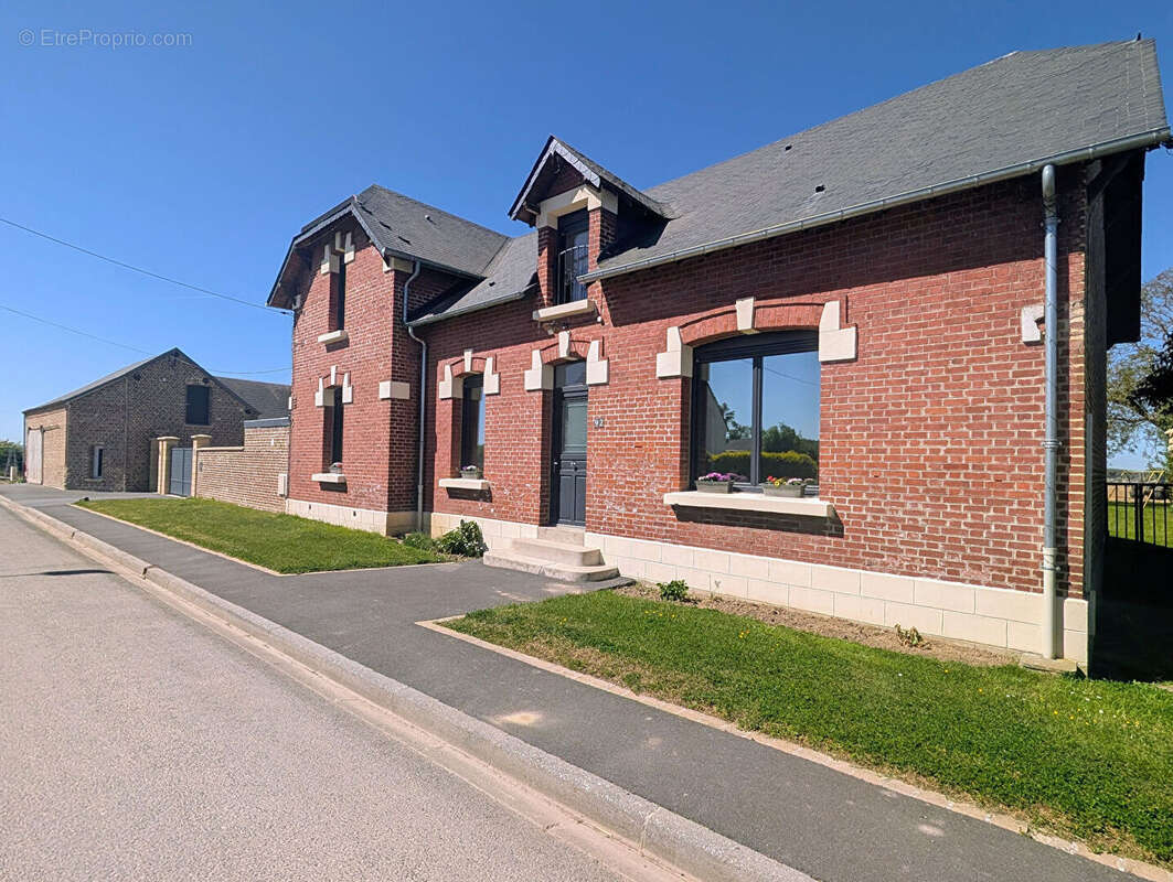 Maison à BROUCHY
