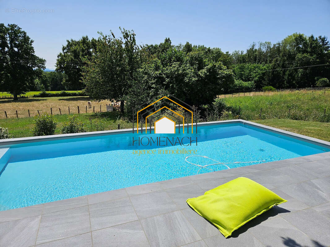 Maison à LA TOUR-DU-PIN