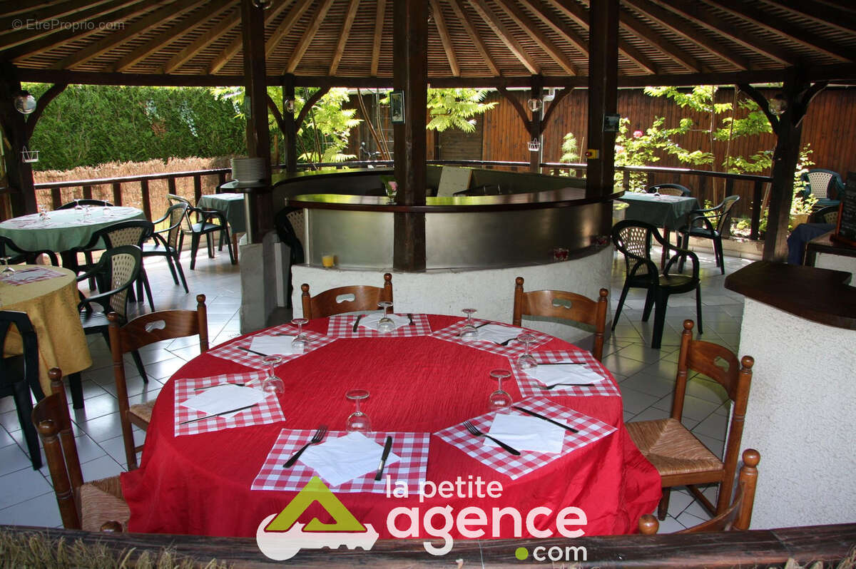 Commerce à SAINT-SATUR