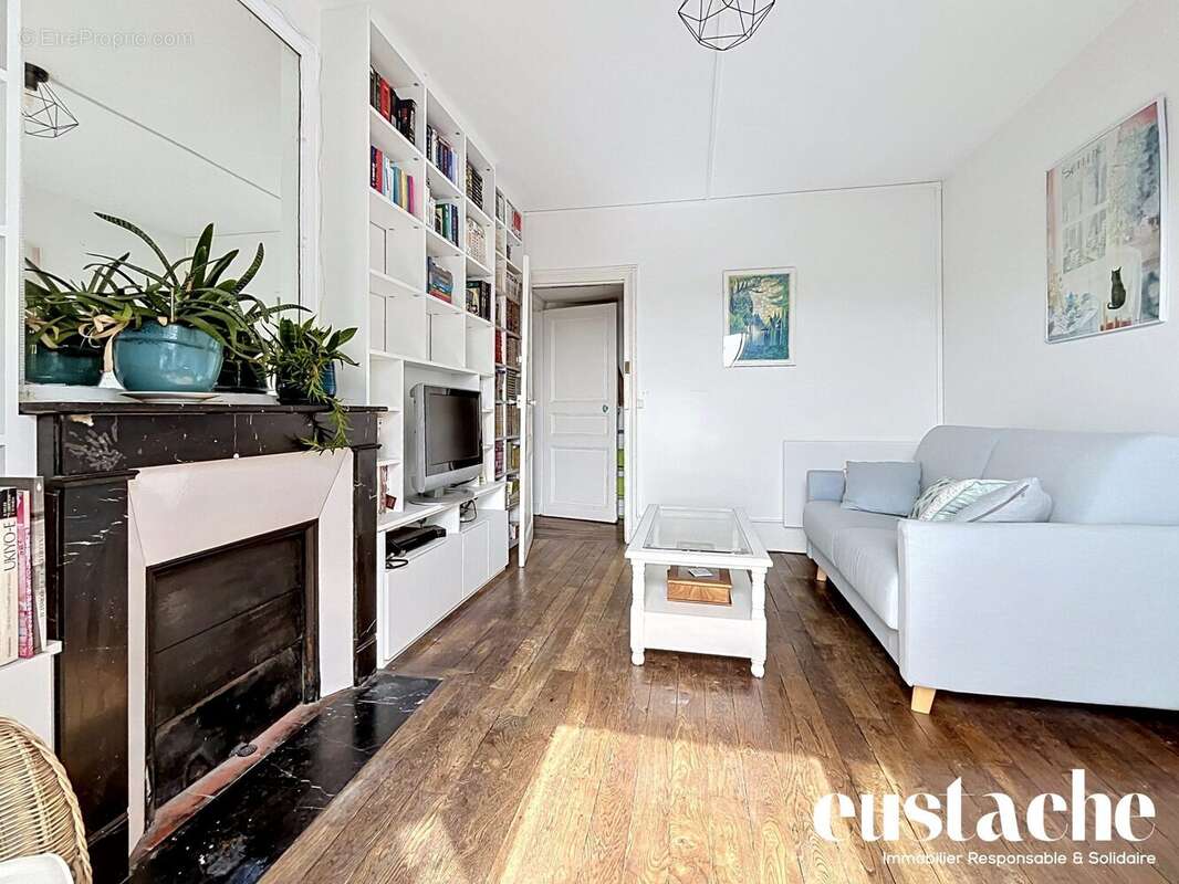 Appartement à PARIS-19E
