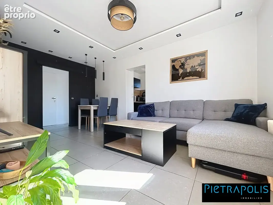 Appartement 3 pièces 56 m² à vendre à Villeurbanne (69100) - photo 2