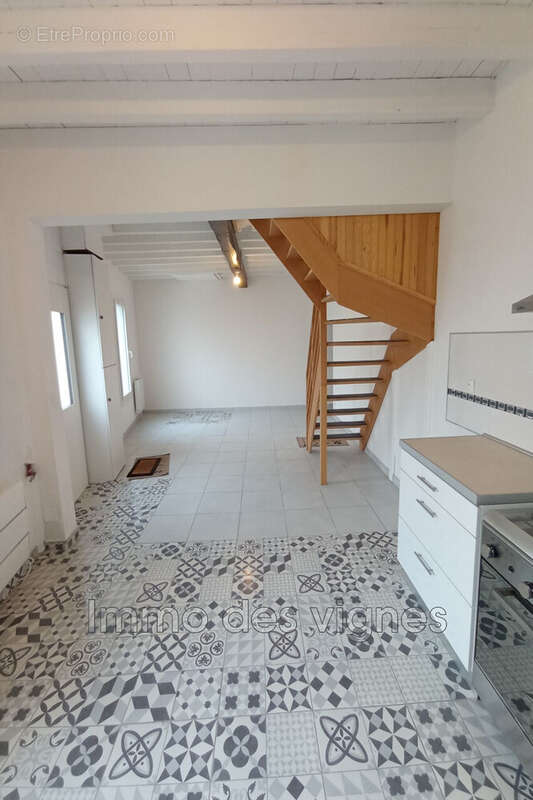 Maison à AMBARES-ET-LAGRAVE