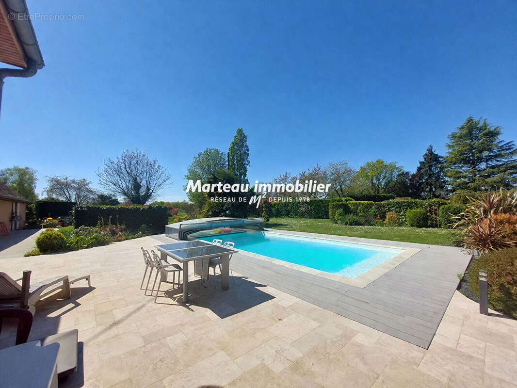 Maison à YVRE-L'EVEQUE