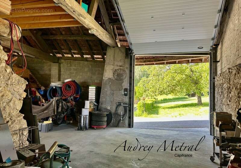 Maison individuelle à vendre à Ruffieux + Grange 200 m² + terrain + vue dégagée à 1h de Genève, 45 min d'Annecy et 30 min d'Aix- - photo 19