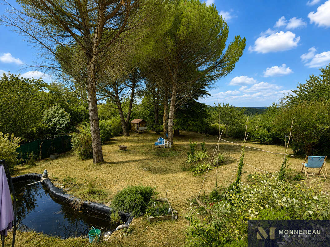 Maison ancienne renovee avec beau jardin - photo 2