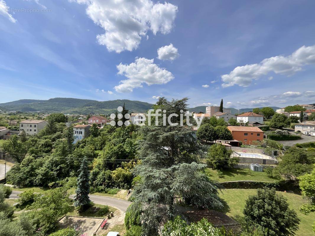 Appartement à PRIVAS