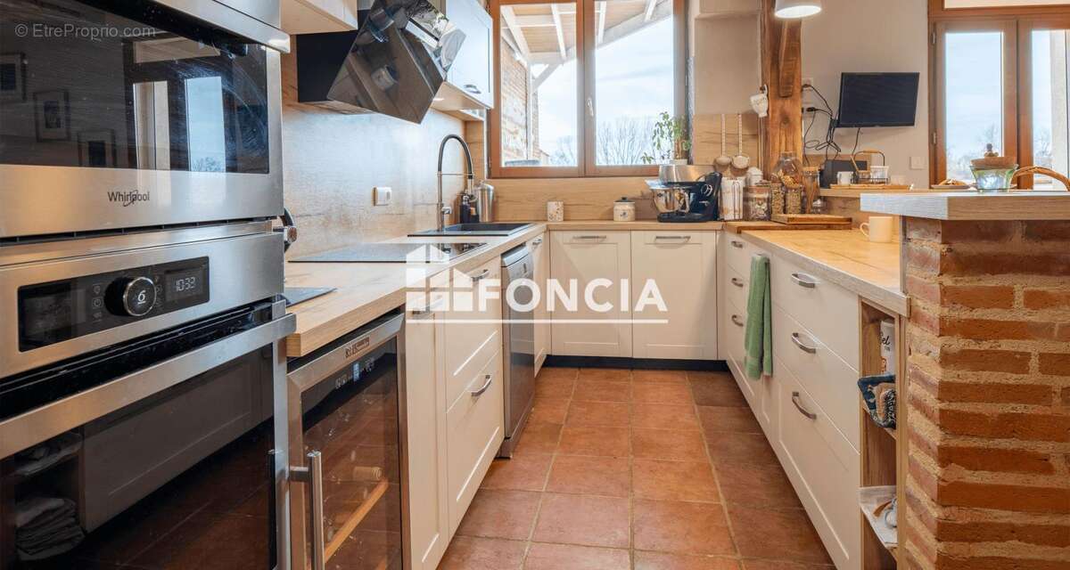 Maison 200m² en parfait état – Vue Garonne – Lamagistère - photo 4