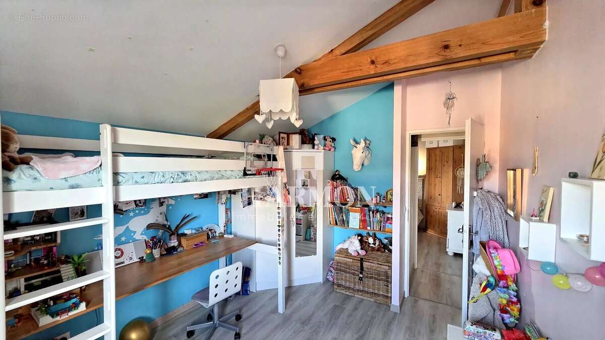 Maison à BASSUSSARRY