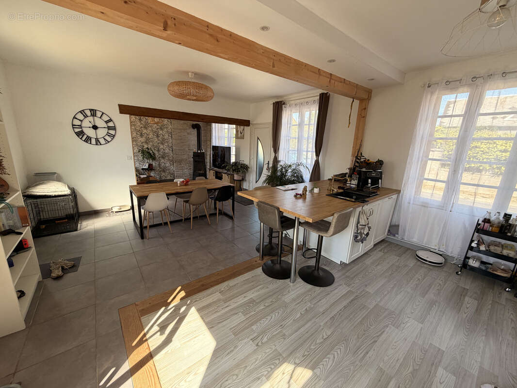 À Saint-Quentin-La-Motte-Croix-Au-Bailly, Maison 3 pièces à vendre - photo 5