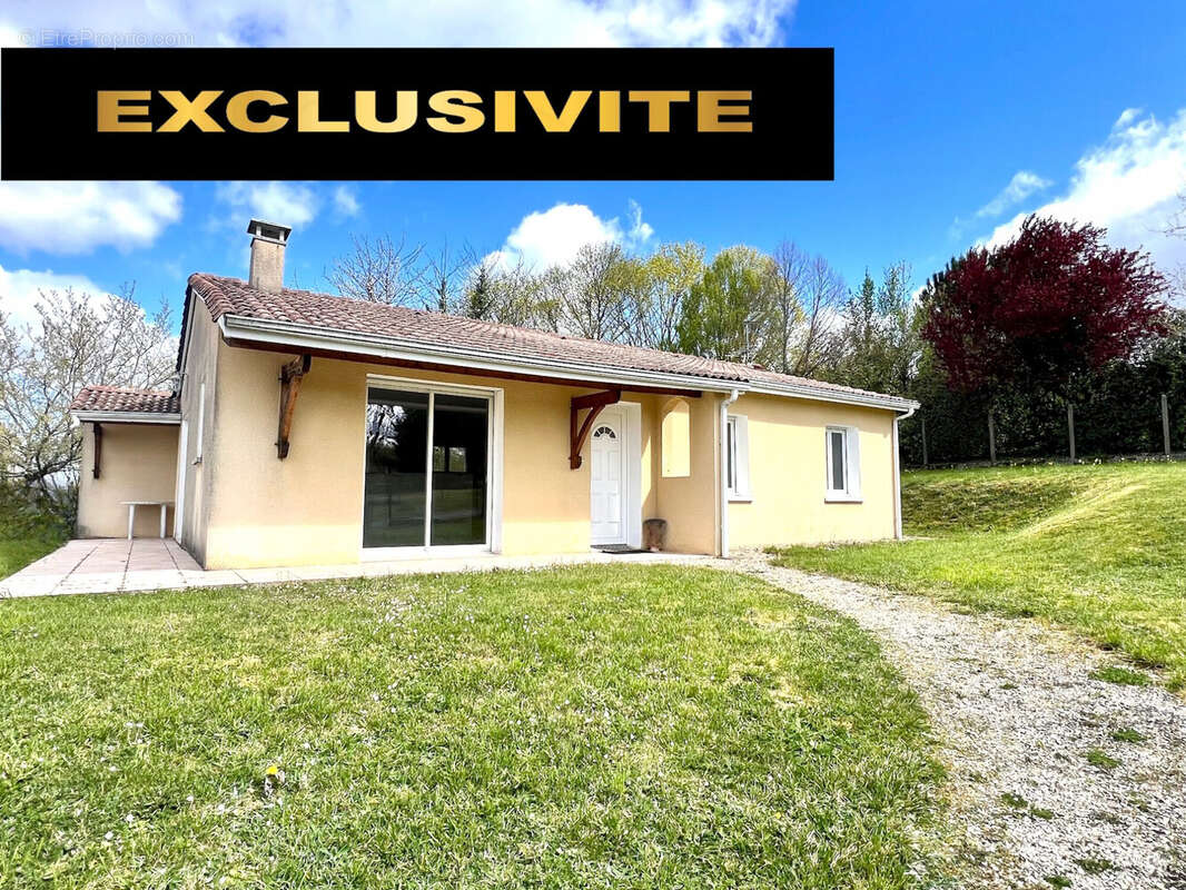 Maison à CHAMPCEVINEL