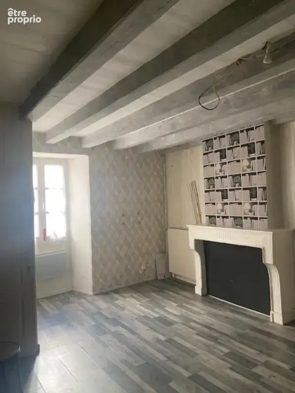 Au cœur du village de Marthon, Bâtiment en pierres, ancien commerce, bar pizza,  avec logement au dessus - photo 6