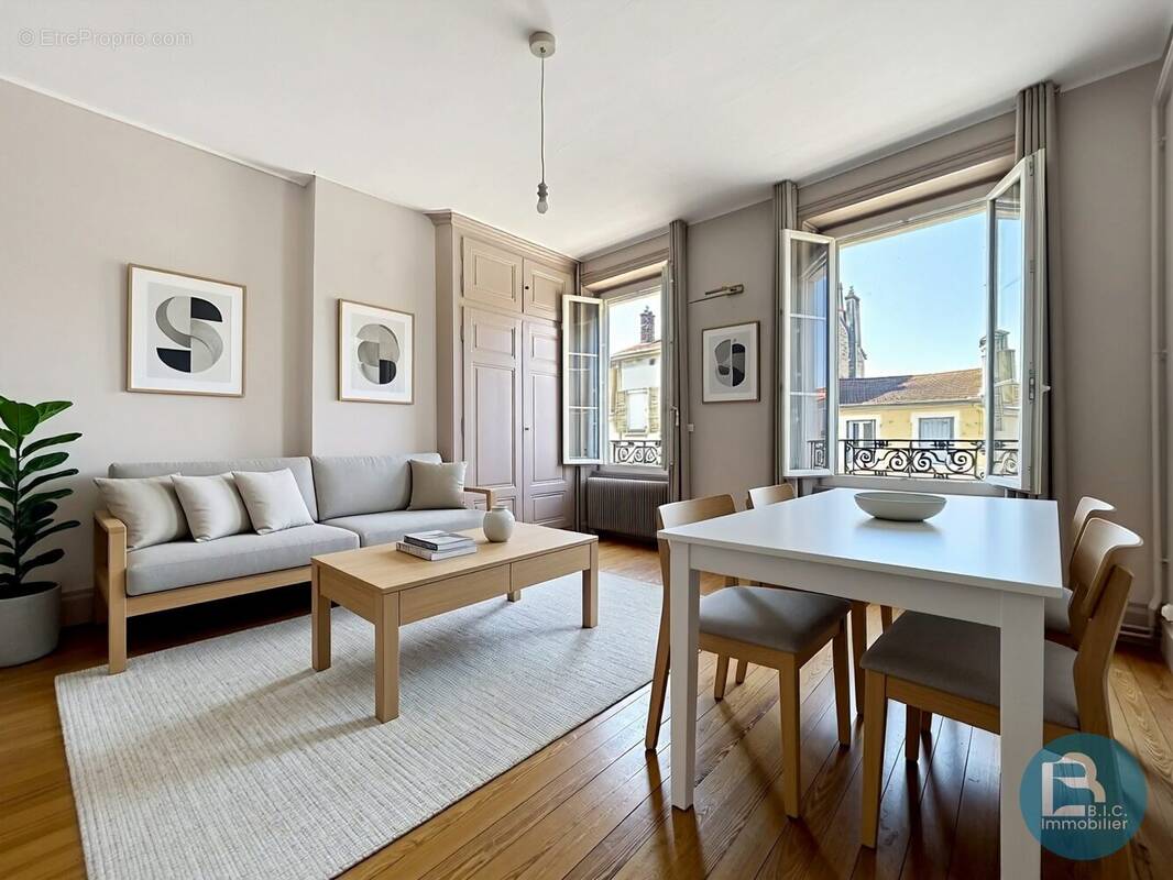 Appartement à LYON-8E